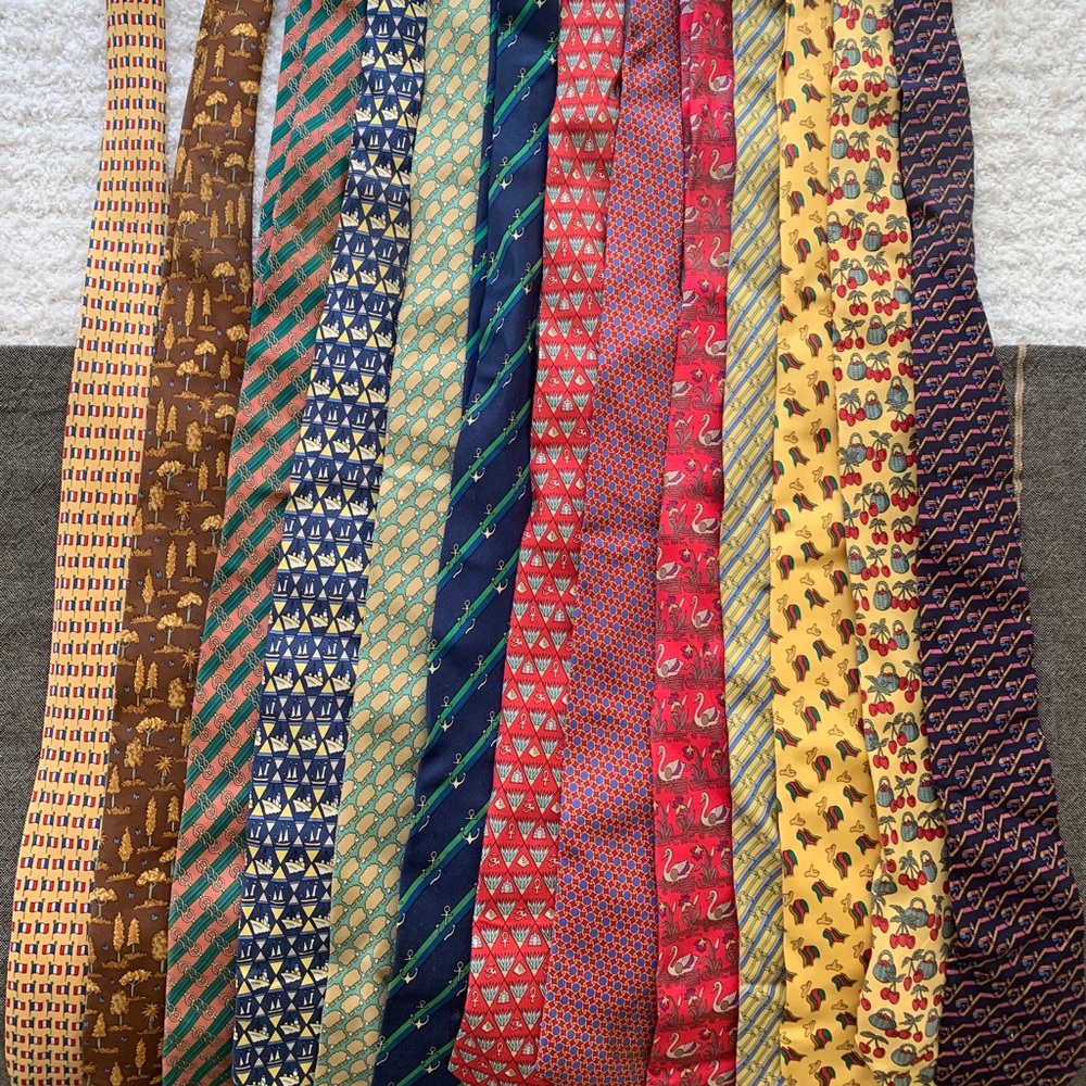 13 Hermès ties